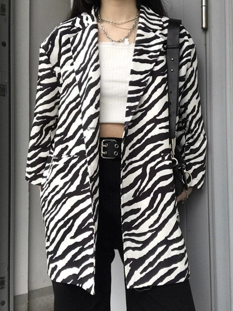 Wildkatzen-Print Blazer: Dein Statement-Piece für den Großstadtdschungel, ein Hauch von Safari-Chic.