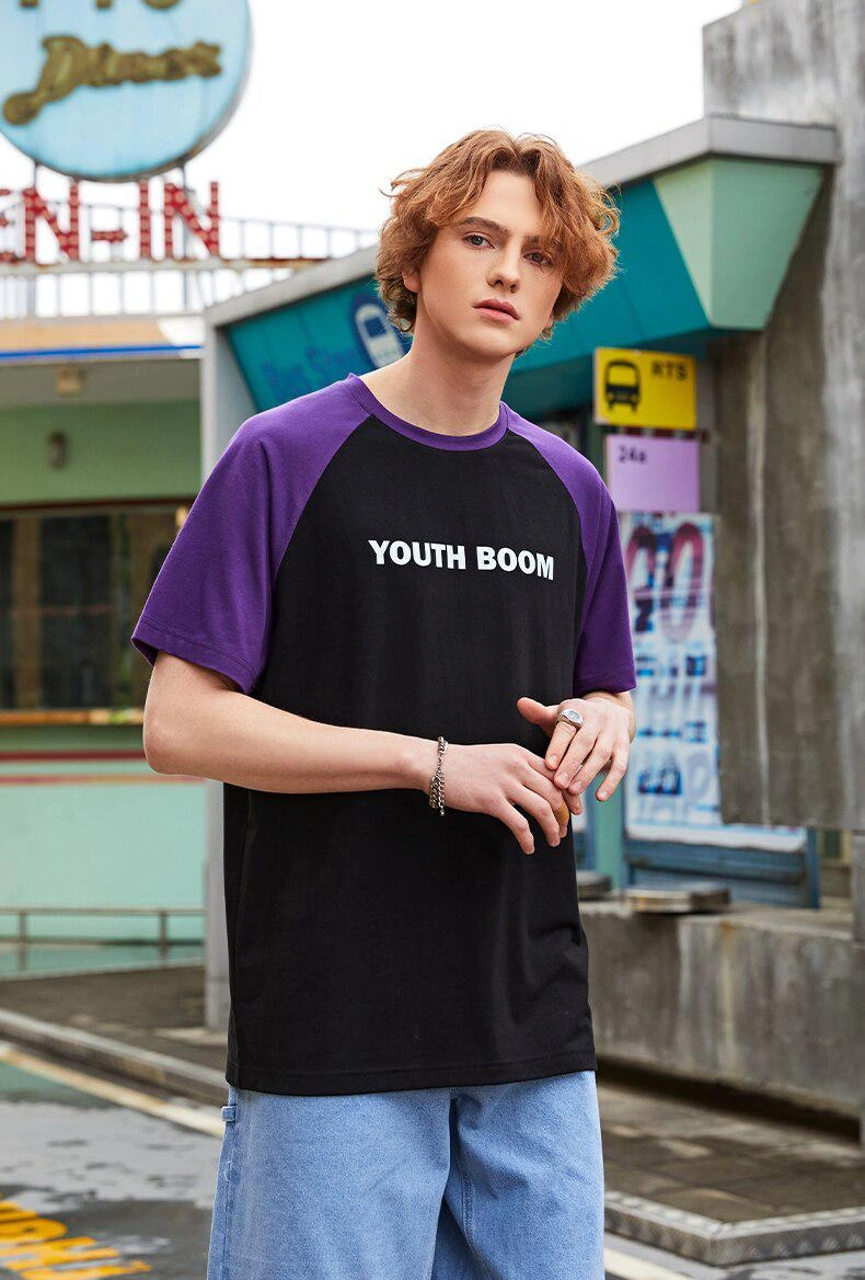 Jugendlicher Knall: Dein Statement-Tee. Selbstbewusst, frisch, einfach du. Jetzt!